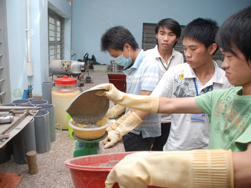 Tiền nhiều, hiệu quả... chưa rõ