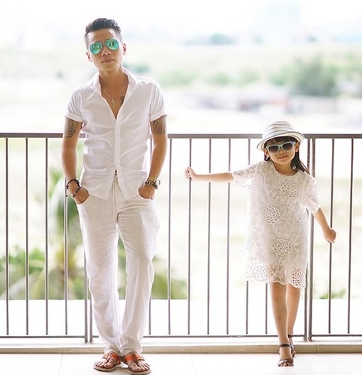 Thích thú với bộ ảnh "Nắm tay bố" của ông bố Việt đơn thân và con gái yêu