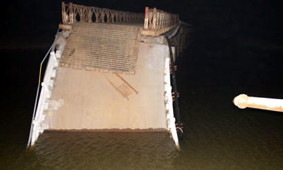 Quảng Nam: 3 vạn dân bị cô lập vì sự cố gãy cầu Đen