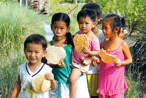 Bánh phồng mì Trà Vinh ngày tết