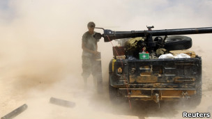 Quân nổi dậy Libya "có tiến bộ" ở Sirte