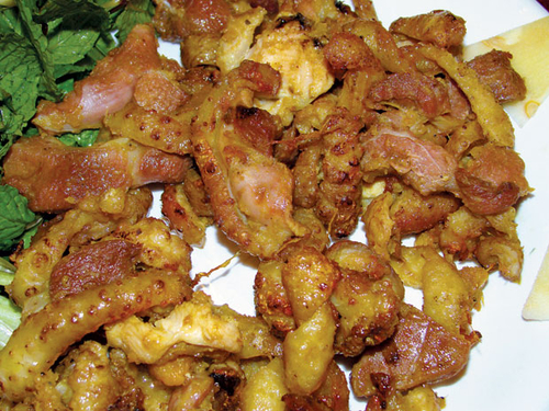 Đặc sản gà chân voi Đông Cảo