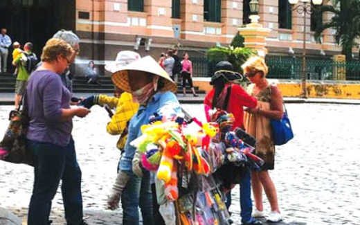 Cảnh sát du lịch không phải đũa thần