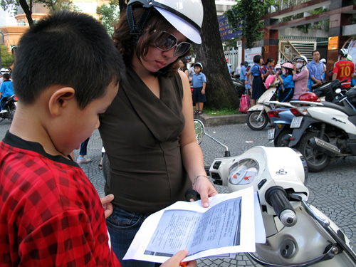 Lạm thu do phụ huynh!?