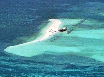 Tàu cá Trung Quốc áp sát đảo Pag-asa do Philippines kiểm soát