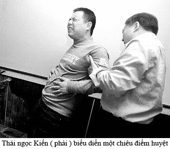 Kỳ nhân điểm huyệt Thái Ngọc Kiến