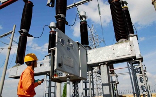 Tiền điện của dân "gánh" những dự án thua lỗ của EVN
