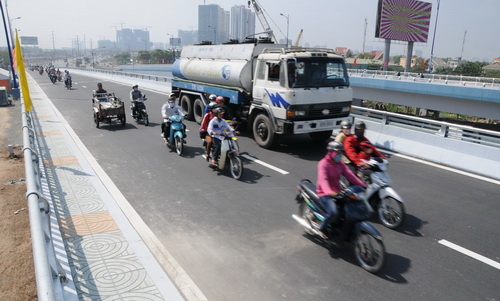 Thông xe cầu Rạch Chiếc, khánh thành cầu Thủ Thiêm