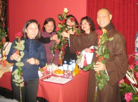 Hoạt động của Đoàn Hoằng Pháp Giáo hội  PGVN tại Ba-Lan.