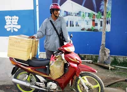 Cà phê... “alô”