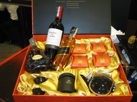 Kỷ lục 'siêu giá' của bánh Trung thu 'đại gia'