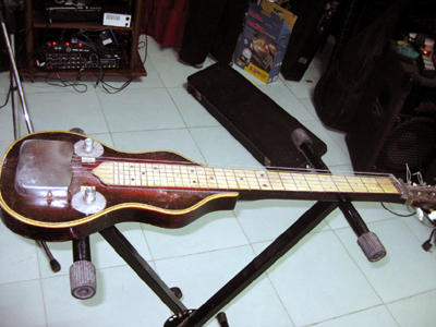 Người phụ nữ một đời say mê Hạ Uy Cầm