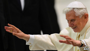 Vatican chỉ trích tin đồn về Giáo hoàng