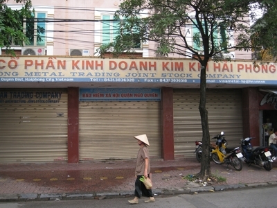Bi hài chuyện bán doanh nghiệp