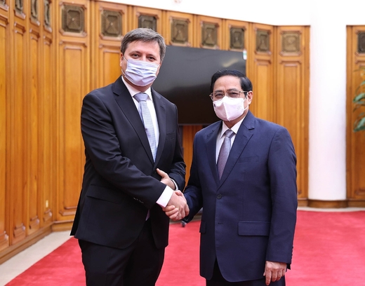 Ba Lan tặng và nhượng lại cho Việt Nam hơn 3,5 triệu liều vaccine