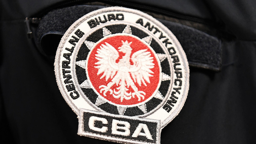 Ba Lan: Văn phòng chống Tham nhũng Trung ương CBA và cơ quan thuế KAS bắt nhóm tội phạm làm hóa đơn khống, rửa tiền