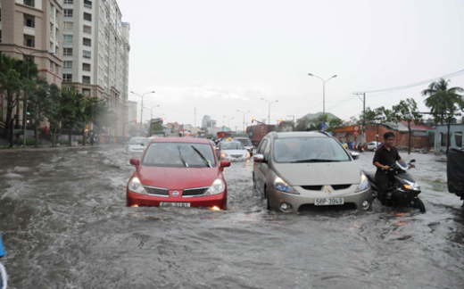 Lãnh đạo nhận lương ‘khủng’ lên tiếng: Lương cao mới đúng với công sức anh em bỏ ra
