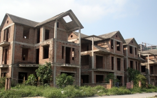 Biệt thự triệu đô: Gán nợ không xong, lỗ mấy cũng bán