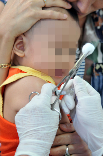 Tính phương án tìm văcxin thay thế Quinvaxem