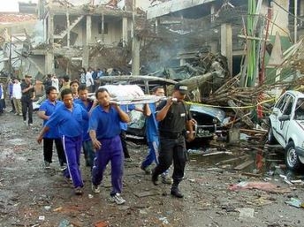 Đầu não vụ khủng bố Bali 2002 bị dẫn độ về Indonesia