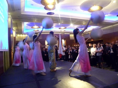 Chiêu đãi nhân dịp kỷ niệm 64 năm Quốc khánh nước CHXHCN Việt Nam