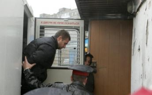 Toà án Nga cáo buộc nhóm đấu tranh Greenpeace tội cướp biển