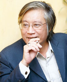 Nhà nghiên cứu “ngăn mưa, đuổi bão” “trổ tài” dự báo