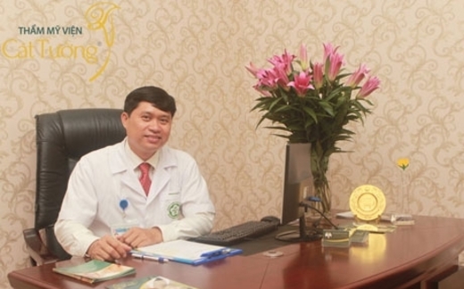 Bác sĩ thẩm mỹ và chuyện nhập nhèm công - tư