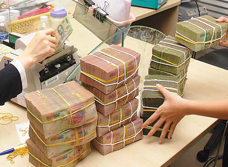 Nới tín dụng: Cảnh giác khi gỡ rào