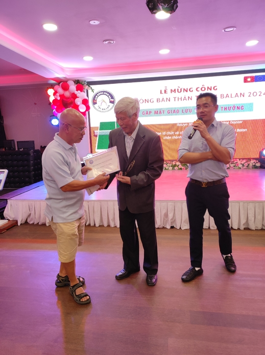 Lễ mừng công Giải Bóng bàn Thân thiện Ba Lan 2024