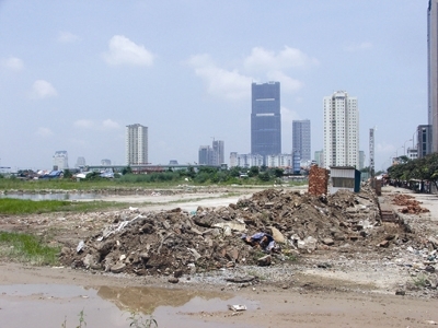 Đất vàng bỏ hoang: 'Của chùa không ai xót'