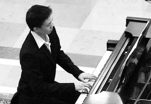 Hoàng Đông Fryderyk đoạt giải nhất cuộc thi piano quốc tế tại Singapor