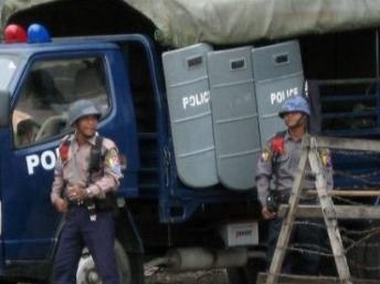 Bạo động tôn giáo ở Miến Điện: chính quyền tăng cường an ninh