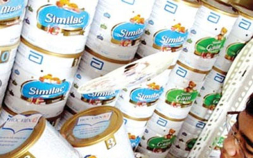 Sữa nhiễm khuẩn: Nợ một thế hệ người Việt lời xin lỗi