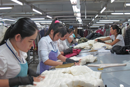 Giảm chứ không chỉ giãn thuế