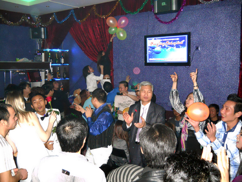 Những hoạt động chào mừng Giáng sinh và Năm mới của cộng đồng người Việt tại Nga