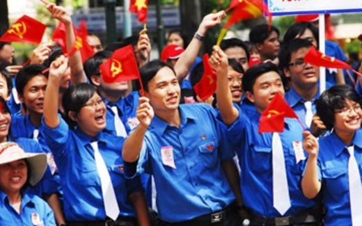 Không thể nợ dân mãi Luật Biểu tình