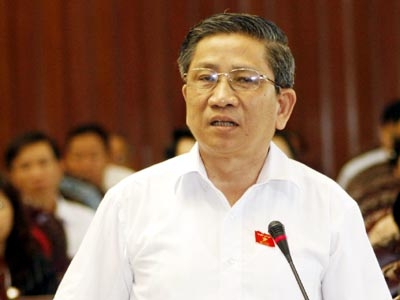 'Trung tâm hành chính không nên đặt nơi sơn cùng thủy tận'