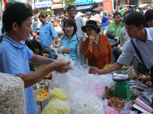 Đặc sản truyền thống hút hàng
