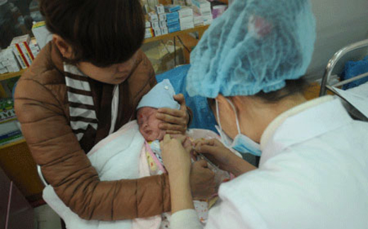 Sự vô cảm lì lợm cao như núi!