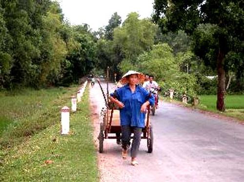 Hà Nội giải thích việc "bán đất xây dựng nông thôn mới"
