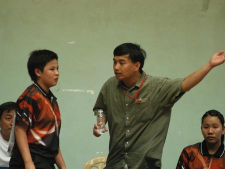 VĐV xin nghỉ, HLV cũng muốn đi