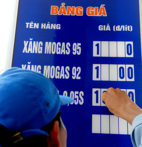 Phương án tăng giá xăng dầu đang được cân nhắc