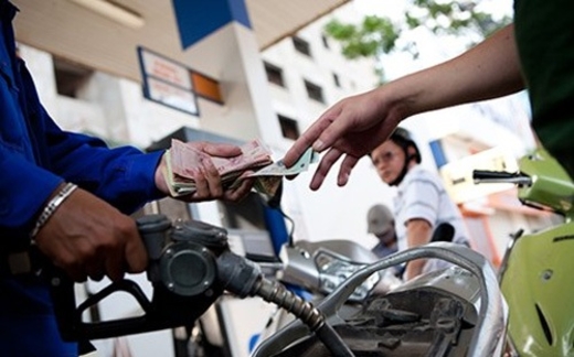 Giá xăng dầu trong nước lại được phép “điều chỉnh”