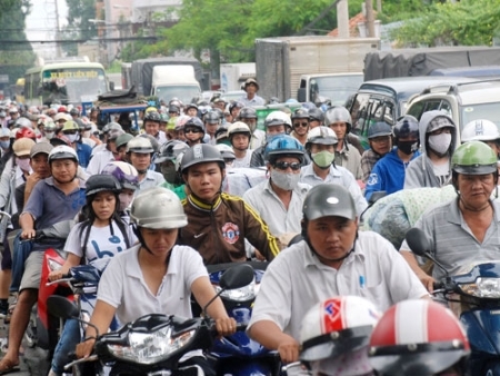 "Cử tri TPHCM không đồng tình thu phí phương tiện"