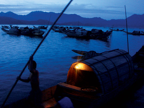 Chợ ngon trên phá Tam Giang