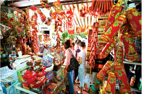 Chợ tết cho người giàu