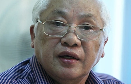 Hạn chế lạm dụng quyền lực và tham nhũng đất đai