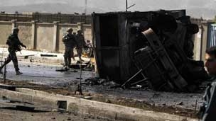 Tấn công tự sát chết người ở Afghanistan
