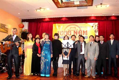 Giữa Warszawa nhớ về Hà Nội